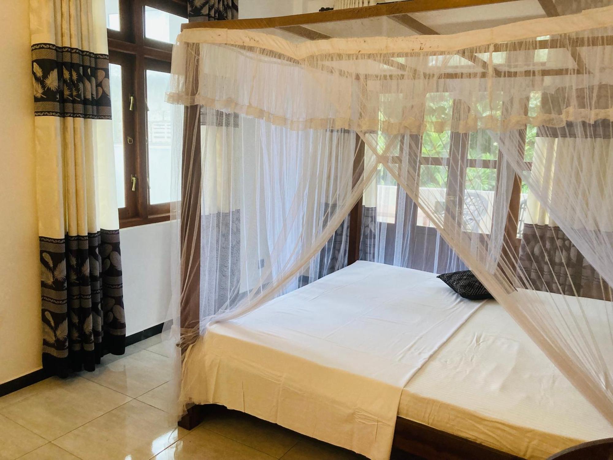 Horizon Guest House Мириса Екстериор снимка